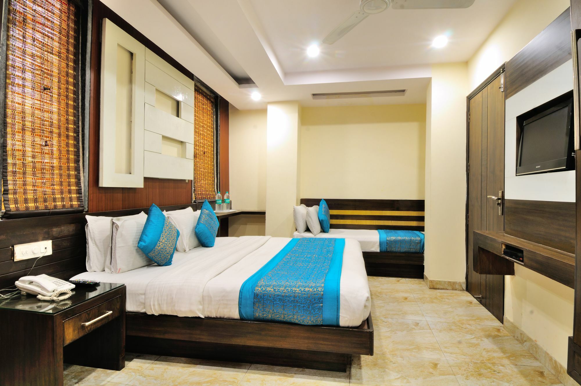 Hotel Gold Star Inn - Paharganj New Delhi Exteriör bild