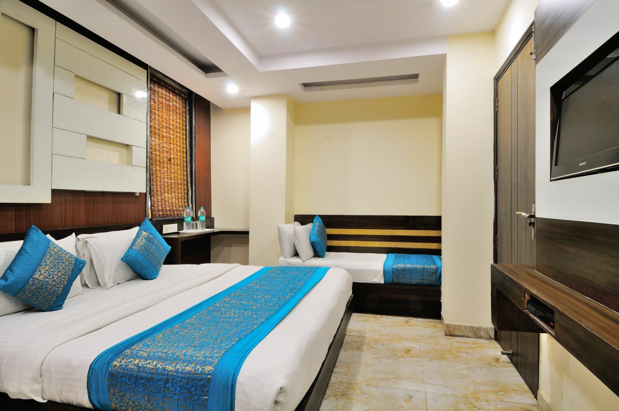 Hotel Gold Star Inn - Paharganj New Delhi Exteriör bild