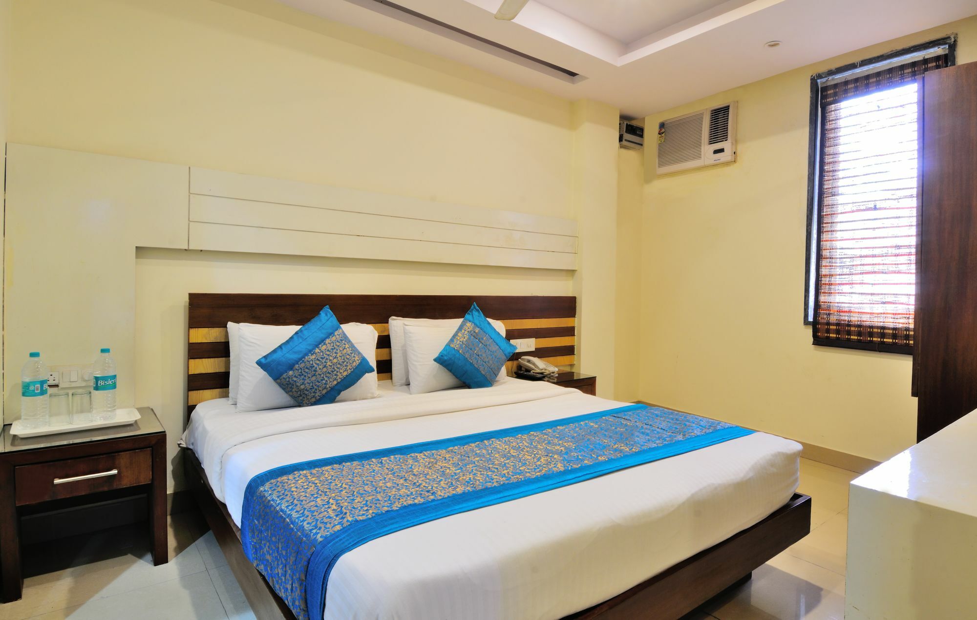 Hotel Gold Star Inn - Paharganj New Delhi Exteriör bild