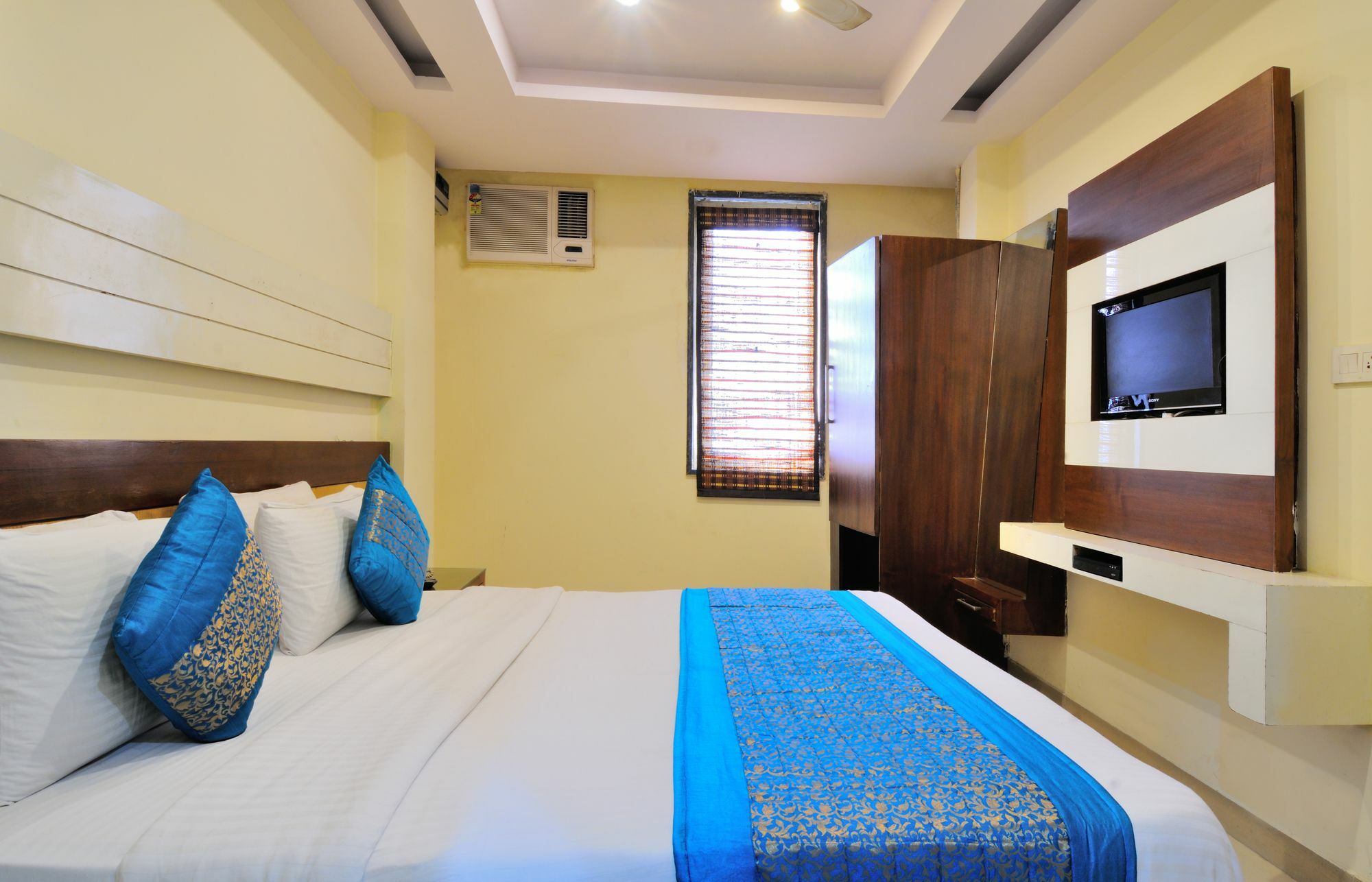 Hotel Gold Star Inn - Paharganj New Delhi Exteriör bild